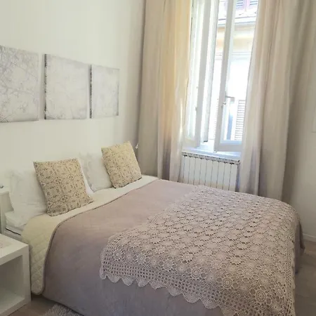 Apartment Casa Nei Pressi Del Duomo,firenze Centro Storico Florence